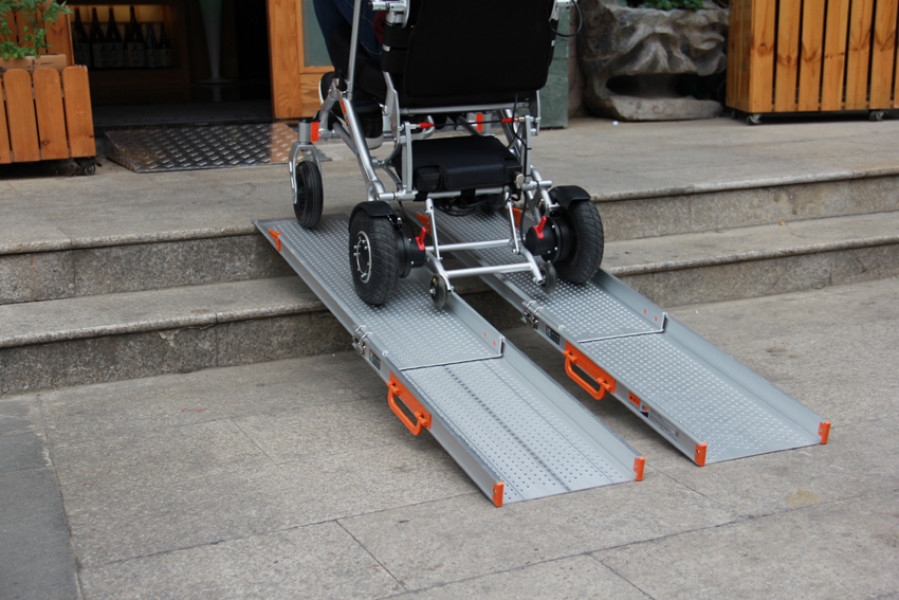 ventajas de la rampa plegable para silla de ruedas